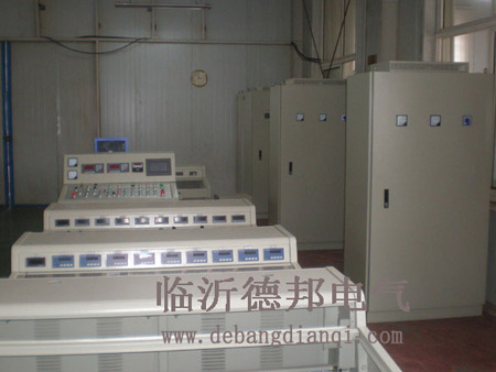 PLC、觸摸屏控制系統(tǒng)212